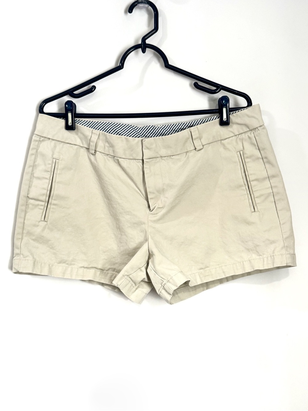 Stylus Chino Casual Shorts Womens Size 12 Beige Tan Flat Front Summer Khakis